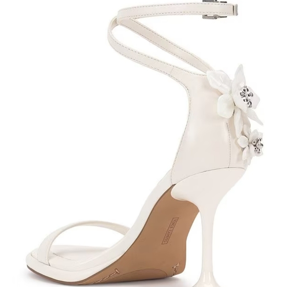 Possible wedding shoe - Picture 2 of 3